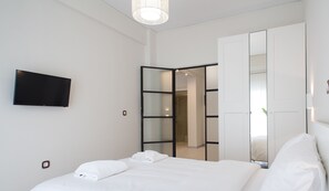 City Apartment, 1 Bedroom, City View | 1 bedroom, desk, laptop workspace, iron/ironing board - 57m² homm Fancy Koukaki Lodge (Athens)