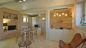 Apartment, 2 Bedrooms, Terrace (Top) | Living area | Flat-screen TV