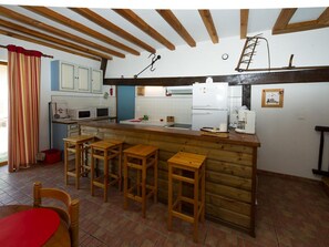 Frigorífic, microones, forn i rentaplats 