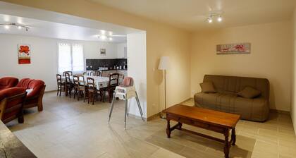 Spacious renovated house, green surroundings