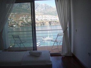 Chambre Standard avec lits jumeaux | Vue de la chambre