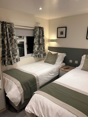 2 soverom, strykejern/-brett, wi-fi og sengetøy