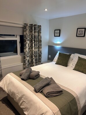 2 Schlafzimmer, Bügeleisen/Bügelbrett, WLAN, Bettwäsche