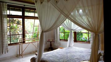 Villa, 1 Bedroom (Bougainvillea) | Minibar, in-room safe, desk, blackout drapes