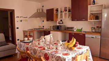 Free daily local cuisine breakfast