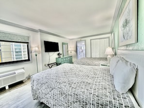 1 bedroom, iron/ironing board, free WiFi, bed sheets - 1 Bedroom Oceanfront end unit in Myrtle Beach 1603 (Myrtle Beach)