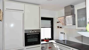 Fridge, microwave, oven, dishwasher