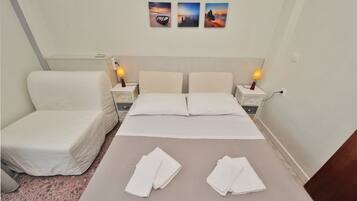 3 chambres, fer et planche Ă  repasser, Wi-Fi, draps fournis