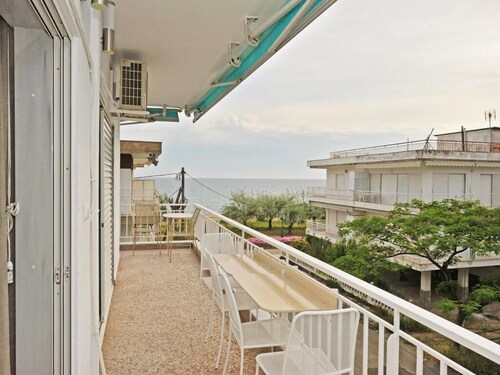 Themis 40 askeleen päässä rannalta - Dionisiou Halkidiki