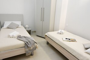 2 chambres, fer et planche à repasser, Wi-Fi gratuit, draps fournis