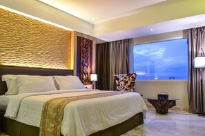 In-room safe, rollaway beds, free WiFi, bed sheets - Grand Allison (Sentani)