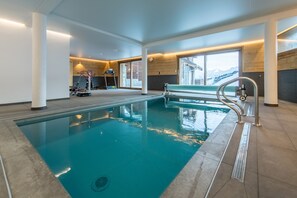 Innenpool, beheizter Pool