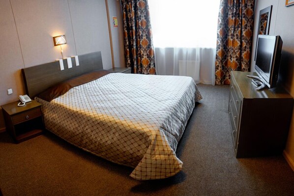 Suite | Minibar, setrika/meja setrika, dan tempat tidur lipat/tambahan