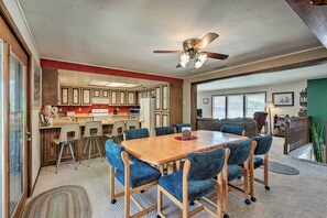 Dining - Walk to Rim View Trail: Page Home w/ Deck & Yard (Page)