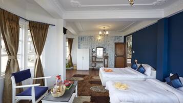 4 bedrooms, in-room safe, iron/ironing board, WiFi