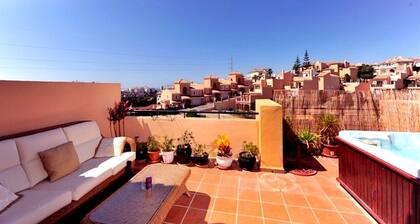 Maisonette mit 2 Terrassen mit Meerblick und sehr hellem Golf in Riviera del Sol