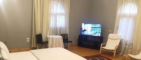 1 bedroom, iron/ironing board, WiFi