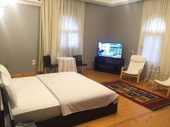 1 bedroom, iron/ironing board, WiFi