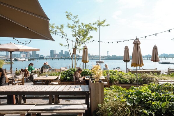 Sundeck