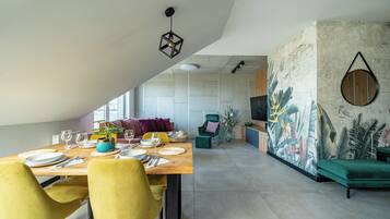 Apartment (80B) | Living area