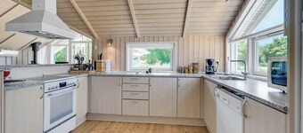 Awesome home in Dannemare with WiFi