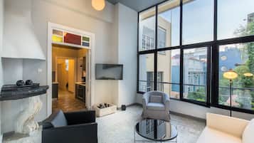 Loft, 2 Bedrooms (2B) | 1 bedroom, premium bedding, soundproofing, iron/ironing board