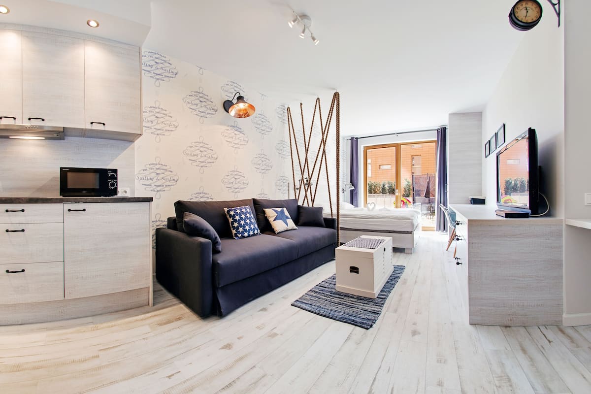 Apartment, Garden View (90a) | Individually decorated, individually furnished, laptop workspace
