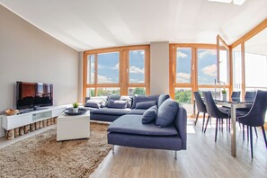 Apartemen (36) | Didekorasi berbeda-beda dan dilengkapi dengan perabotan berbeda-beda