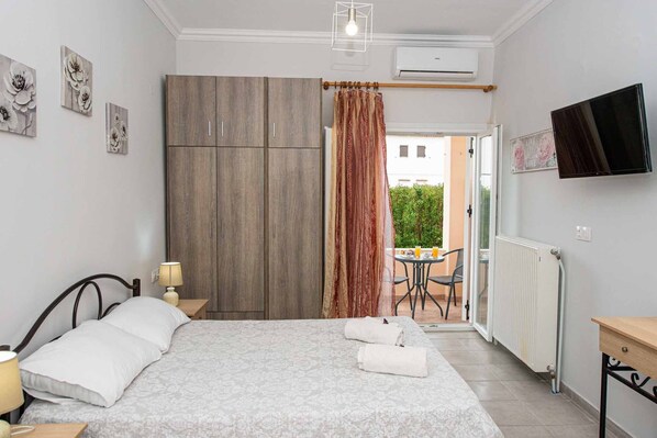 Soundproofing, iron/ironing board, free WiFi, bed sheets