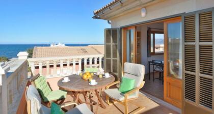 Seaside Family Apartment 200 mts from the Beach