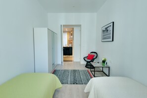 Apartment | Soundproofing, iron/ironing board, free WiFi, bed sheets - The Wall (Rijeka)
