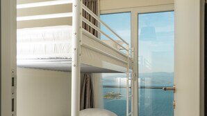 2 Schlafzimmer, hochwertige Bettwaren, Schreibtisch