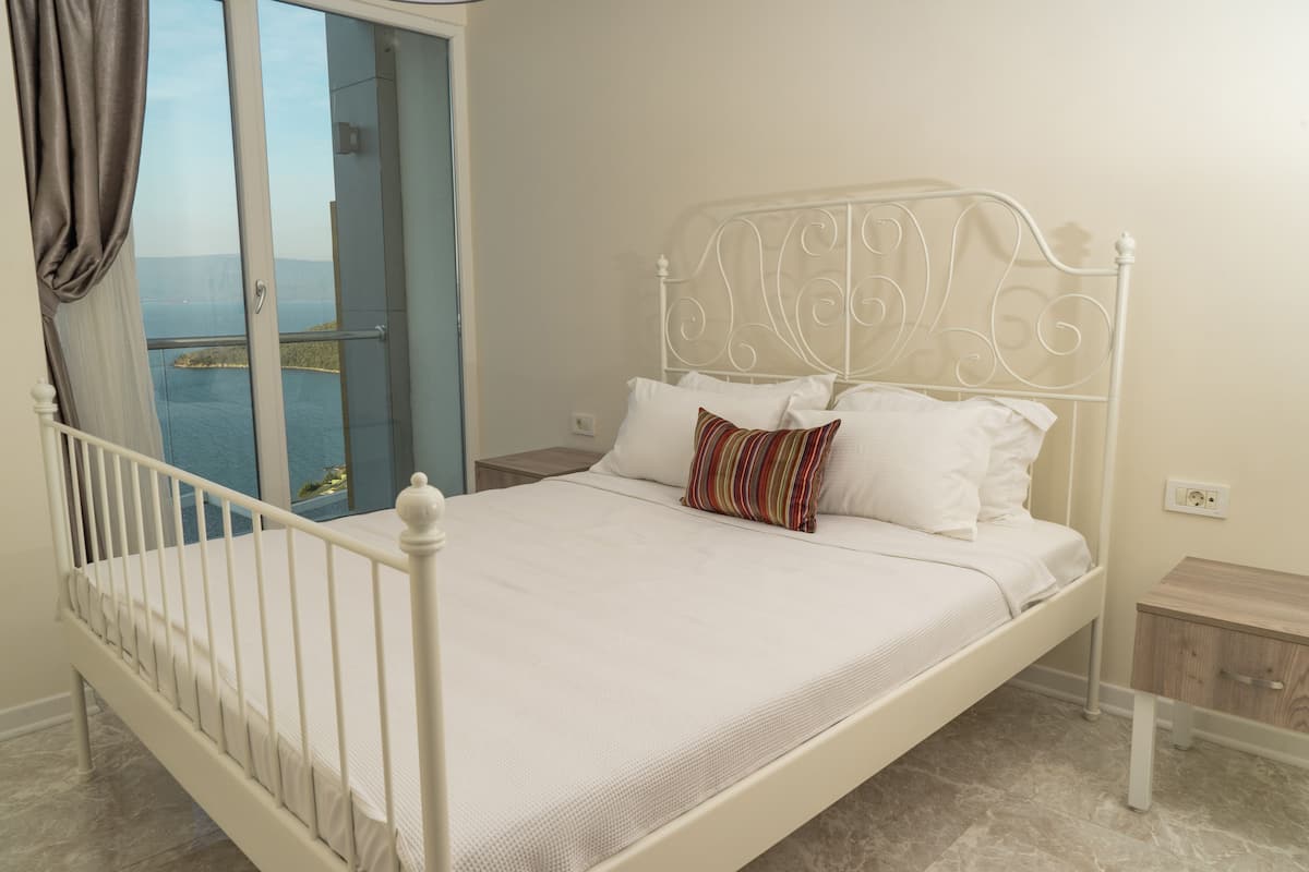 2 bedrooms, premium bedding, desk, iron/ironing board
