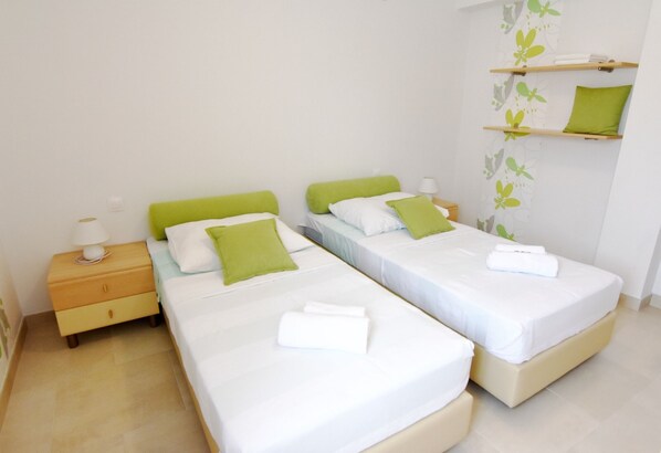 3 Schlafzimmer, Reisekinderbett, kostenloses WLAN, Bettwäsche