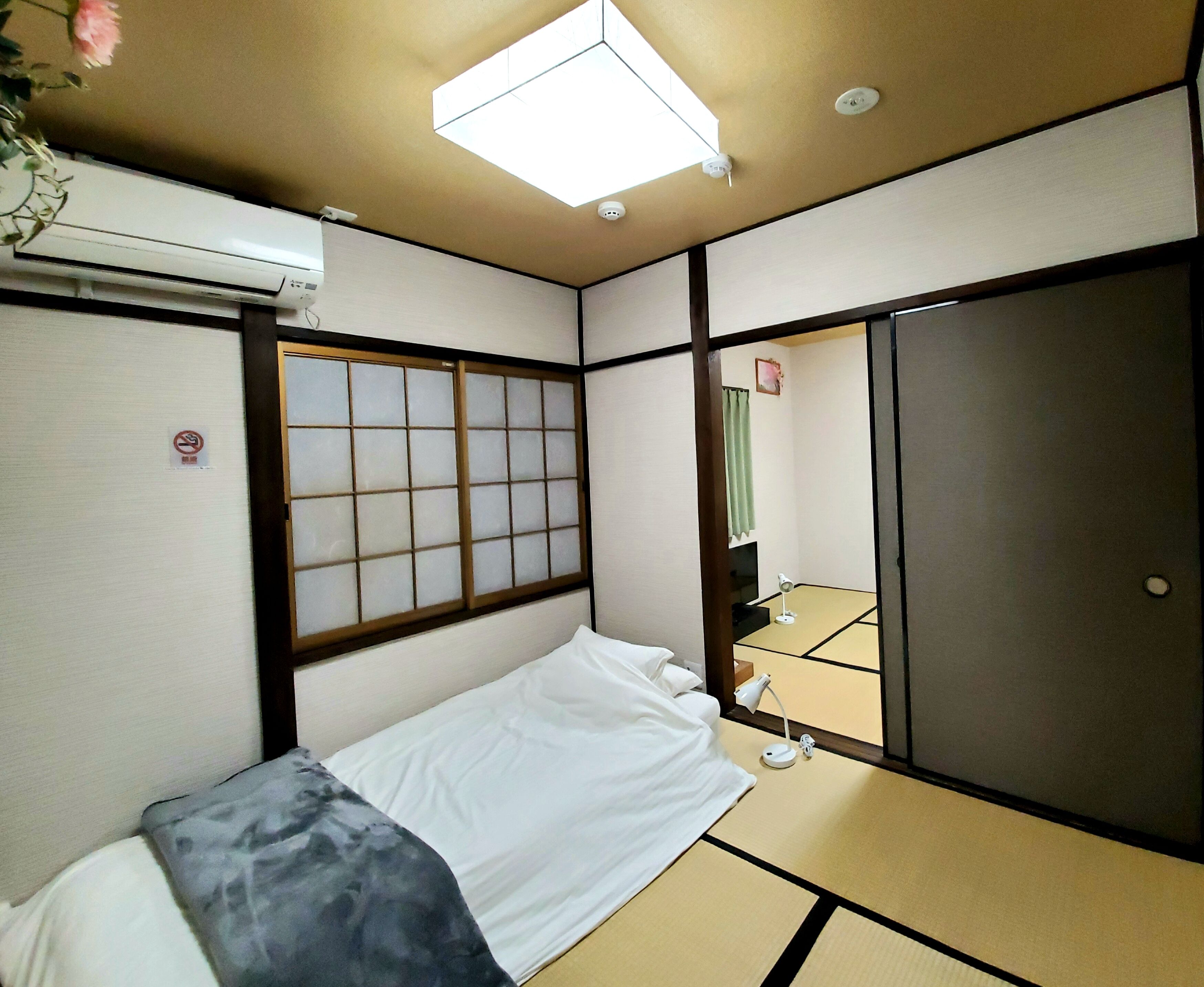 1 dormitorio, tabla de planchar con plancha, wifi