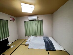 1 chambre, fer et planche à repasser, Wi-Fi