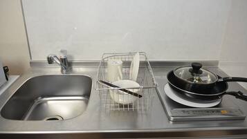 Fridge, microwave, stovetop, electric kettle