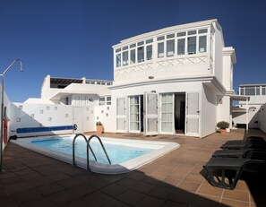 Piscine extérieure, piscine chauffée