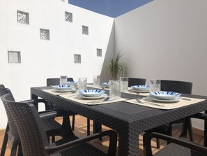Outdoor dining