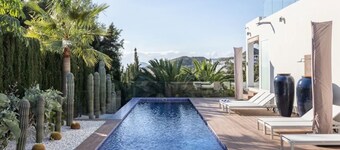 Exceptional villa100m from the beach - Heated pool - Sea view - Housework incl.