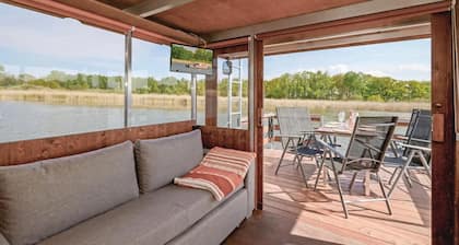 Wunderschönes Schiff in Loitz