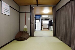 Interior - Osaka Cozy Tatami House 2-storied (Osaka-shi)