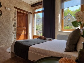 4 chambres, fer et planche à repasser, Wi-Fi gratuit