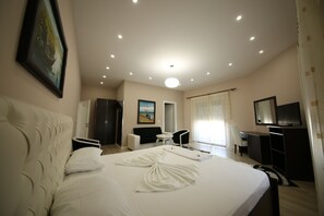 スイート | デスク、防音設備、ベビーベッド (無料)、WiFi (無料)