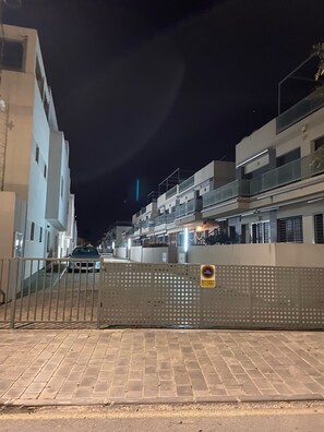 住宿地面