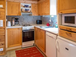 Fridge, microwave, dishwasher, cookware/dishes/utensils