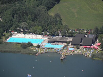 * 60sqm * * Apartment Elsa * directly at the chairlift (about 100m) for lunch