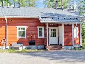 Inside other - Otsopirtti, otso by Interhome (Lieksa)