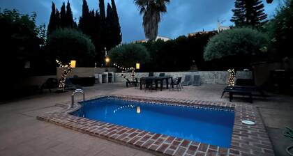 Fabulous family friendly 4 bed villa with private pool