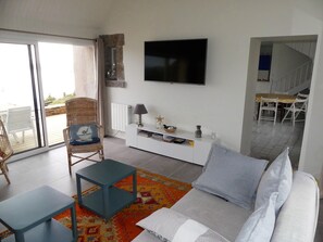 Fernseher, Kamin
